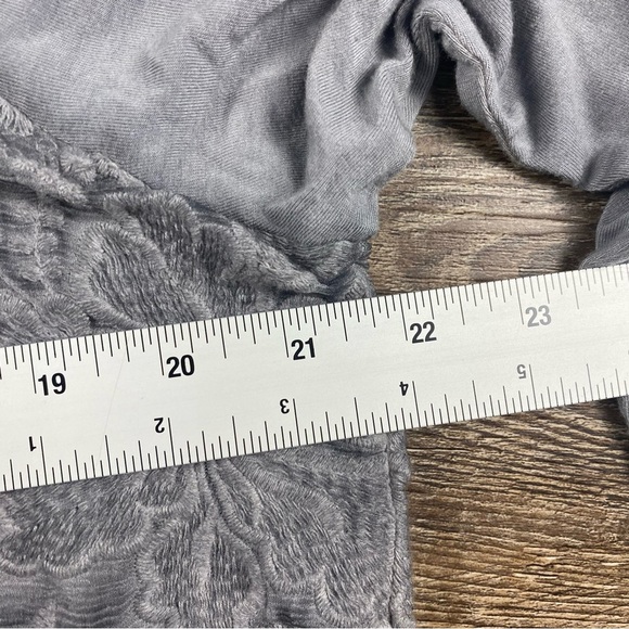 Soft Surroundings Tunic Top Women XL Gray Floral Embroidered Layer Silk Viscose - Picture 9 of 9